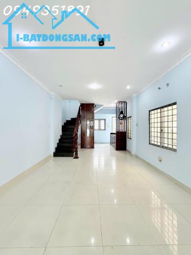 🌟 NHÀ 2 MẶT HẺM HXH 59M2 2TẦNG NGANG 4,6M SHR HOÀN CÔNG ĐỦ GIÁ 5,8Tỷ LH 0949351891 MR - 2