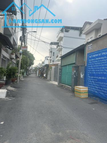 Bán nhà Bình Tân, giáp Tân Phú, 4x17, 3 tầng, hẻm 8m, 5.X Tỷ - 1
