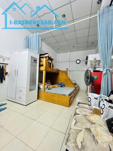 Bán Nhà 50m²  Đường Lê Sát, Quận Tân Phú, Hẻm xe hơi - 3