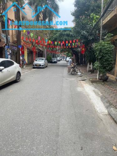 BÁN NHÀ CẦU GIẤY - PHÂN LÔ OTO TRÁNH, VỈA HÈ KINH DOANH, 6 TẦNG DÂN XÂY KIÊN CỐ - GIÁ 14