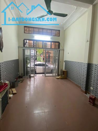 BÁN NHÀ CẦU GIẤY - PHÂN LÔ OTO TRÁNH, VỈA HÈ KINH DOANH, 6 TẦNG DÂN XÂY KIÊN CỐ - GIÁ 14 - 2
