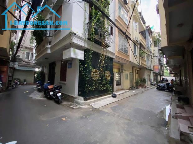 PHÂN LÔ 3 THOÁNG, 2 MẶT TIỀN PHỐ TRẦN QUỐC HOÀN - 5 TẦNG MỚI ĐẸP, VỈA HÈ KINH DOANH, OTO