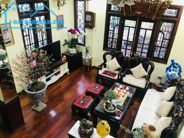 PHÂN LÔ 3 THOÁNG, 2 MẶT TIỀN PHỐ TRẦN QUỐC HOÀN - 5 TẦNG MỚI ĐẸP, VỈA HÈ KINH DOANH, OTO - 1