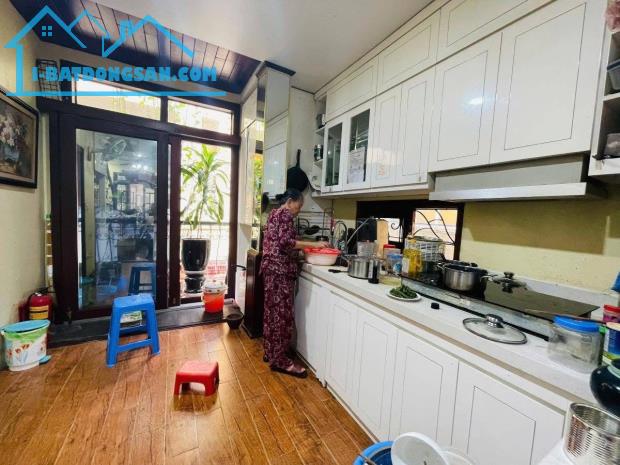 PHÂN LÔ 3 THOÁNG, 2 MẶT TIỀN PHỐ TRẦN QUỐC HOÀN - 5 TẦNG MỚI ĐẸP, VỈA HÈ KINH DOANH, OTO - 3