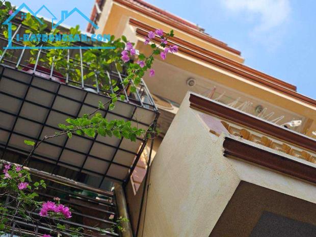 [HIẾM] Bán nhà Đông Ngạc dân xây 4 tầng 44m2 trước nhà thoáng, kinh doanh thoải mái, 8.1tỷ