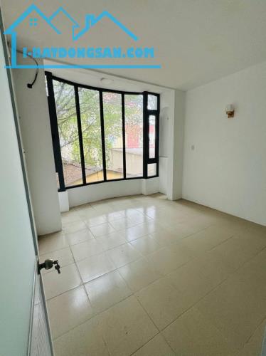 🔥🔥HÀNG HIẾM NGAY TRUNG TÂM Q10 - HÒA HƯNG - DT 36.8 M2 - CHỐT NHANH KẺO CHỦ LÊN GIÁ❗❗❗ - 2