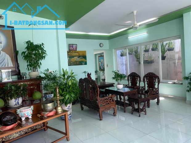 Cần bán nhà mới 4 tầng, ngay CV Lê Thị Riêng - 1