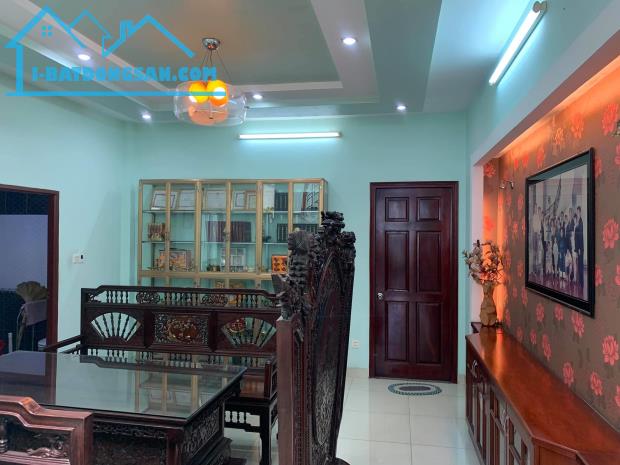 Cần bán nhà mới 4 tầng, ngay CV Lê Thị Riêng - 2