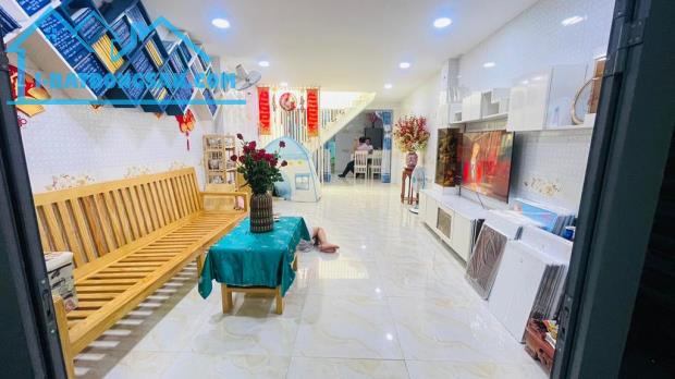 BÁN NHÀ ĐƯỜNG HIỆP BÌNH PHƯỜNG HIỆP BÌNH PHƯỚC 53M2 CHỈ 5.2 TỶ - 2