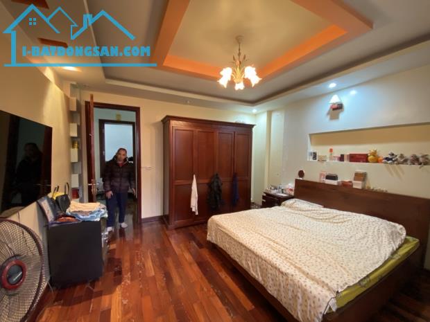 Bán Nhà Nguyễn Công Hoan, 5 tầng, vừa ở vừa đầu tư chdv tốt, giá 11 tỷ