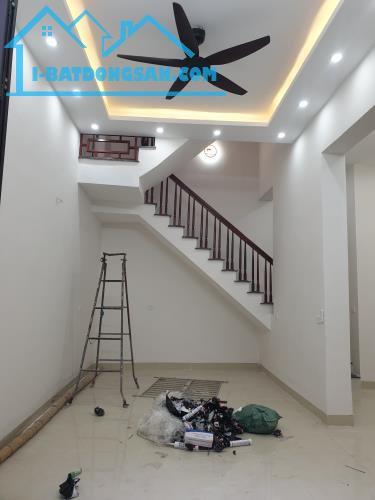 BÁN NHÀ 1.75 TỶ 3 TẦNG 65M2 ( ĐÔNG NAM ) NGÕ QUANG TRUNG