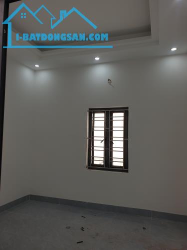 BÁN NHÀ 1.75 TỶ 3 TẦNG 65M2 ( ĐÔNG NAM ) NGÕ QUANG TRUNG - 3