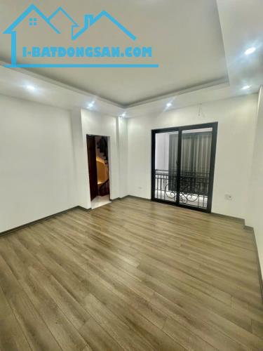 BÁN NHÀ BỒ ĐỀ NGÕ THÔNG - GẦN PHỐ - NHÀ MỚI - THANG MÁY 52M - 10,5 TỶ - 2