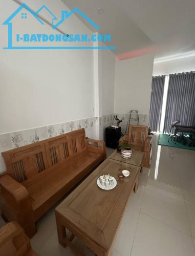 HẺM XE TẢI THÔNG TÂN HÒA ĐÔNG - GIÁP QUẬN 6 - 111M2 - NGANG 8M - 2 TẦNG BTCT