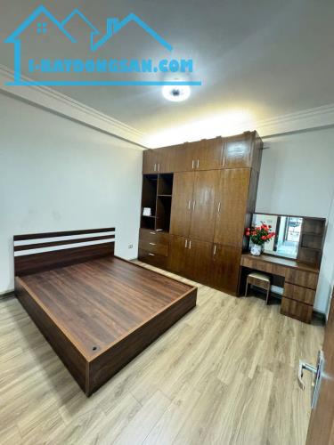 Bán Nhà 47m | Tại Nguyễn Văn Cừ Long Biên 10,2Tỷ  Vị Trí Trung Tâm | Tiềm Năng Dòng Tiền - 2