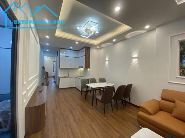 SIÊU PHẨM CCMN XUÂN THUỶ - 7 TẦNG THANG MÁY - 16 PHÒNG - DOANH THU 100TR/THÁNG - 20M RA Ô - 2