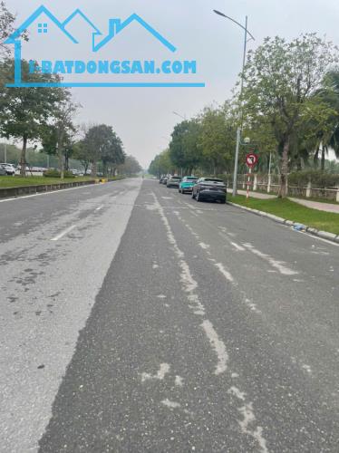 SIÊU PHẨM CCMN XUÂN THUỶ - 7 TẦNG THANG MÁY - 16 PHÒNG - DOANH THU 100TR/THÁNG - 20M RA Ô - 3