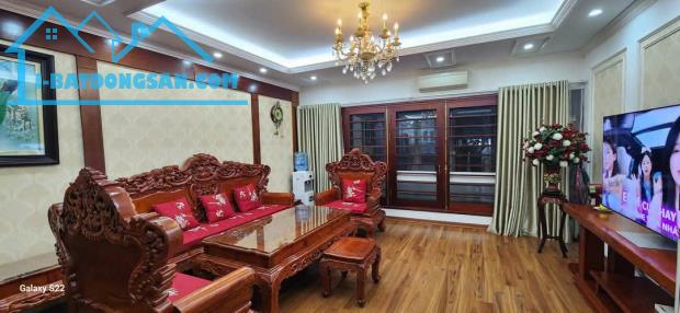 BÁN NHÀ PHỐ MẠC THÁI TỔ - CẦU GIẤY 55M² - 5 TẦNG - Ô TÔ TRÁNH - VỈA HÈ RỘNG GIÁ 22.6 TỶ - 1