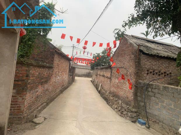 bán lô đất 80m2 Thủy Xuân Tiên hàng F0, otô tận đất ,mặt tiền hơn 6m  giá chỉ 1,X tỷ