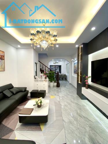 Bán nhà Nguyễn Trãi ngõ thông ô tô nhỏ đỗ cửa  nhà đẹp phân lô hai thoáng diện tích rộng 5