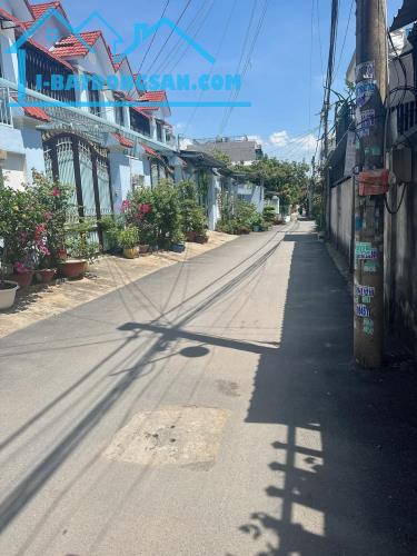 BÁN NHÀ NGUYỄN DUY TRINH,LONG TRƯỜNG, QUẬN 9, DT:330M2 ( 11 X 30 ) C4 6PN- GIÁ 13 TỶ 900TR