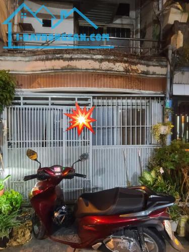 Hẻm ô tô thông Hậu Giang Q6 34m2 2 tầng 3,95 tỷ - 2