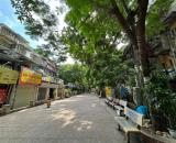 ⚡️ Diện tích: 160m2 thông thuỷ , , ⚡️ Căn hộ 2 tầng , , 📍Tầng 4, + 01 phòng khách 20m2,