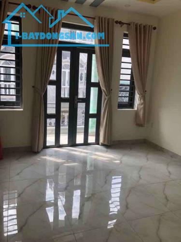 NHÀ ĐẸP GIÁ TỐT BÌNH TÂN - HẺM XE HƠI 8M - 4 LẦU CHỈ 5.2 TỶ Bến Lội, P. Bình Trị Đông A - 2