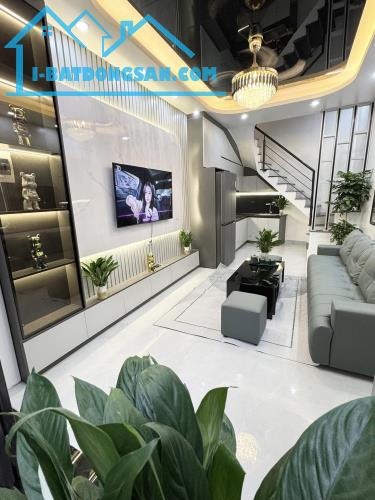 GẤP - Bán nhà phố Khâm Thiên - Đống Đa, 30m2 giá cực sốc chỉ có 4,6 tỷ
