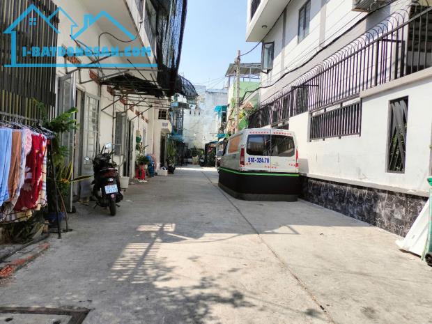 Hàng Thơm lô đất cực đẹp gần chợ Phạm Đăng Giảng hẻm xe tải thông 66m2, Nhỉnh 3 tỷ - 1