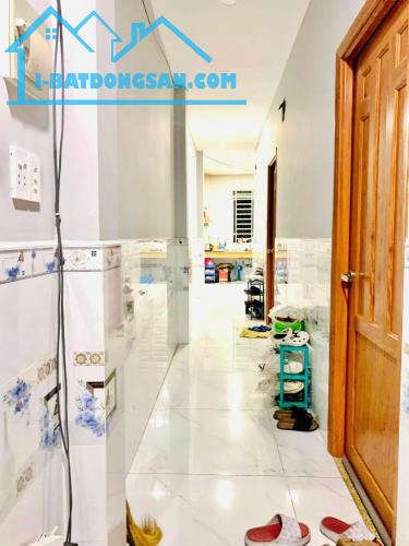 Bán nhà Hẻm Xe hơi 6m Khuông Việt -  gần Hòa Bình, DT: 4x18m, 4 Tầng - 8PN, 8 tỷ. - 2
