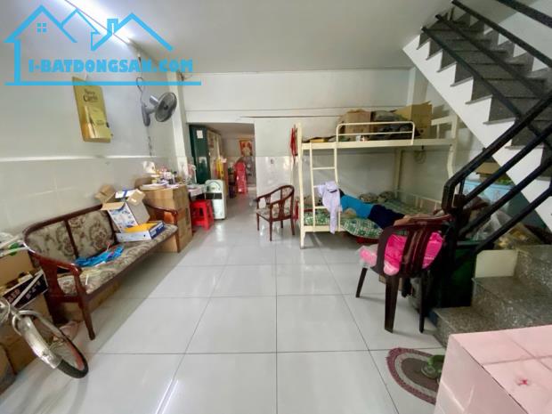 BÁN NHÀ MẶT TIỀN LÒ GÓM QUẬN 6 - 80M2 - PHÁP LÝ CHUẨN - CHỈ 10.5 TỈ - 1