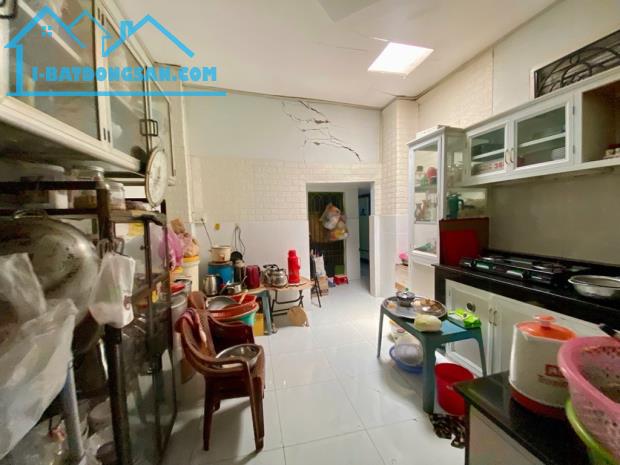 BÁN NHÀ MẶT TIỀN LÒ GÓM QUẬN 6 - 80M2 - PHÁP LÝ CHUẨN - CHỈ 10.5 TỈ - 3