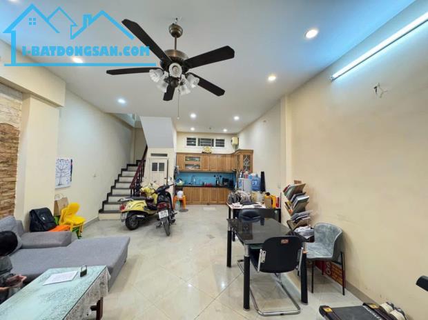 Phố Hoàng Quốc Việt, Cầu Giấy. Oto đỗ cửa, nhà 6 tầng x 40m, giá 7.9 tỷ - 3