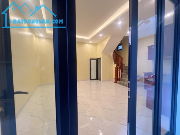 NHÀ MỚI Ở LUÔN-ÔTÔ GẦN- 40m2, PHỐ LỤA, VẠN PHÚC, Hà Đông, 6.45tỷ.