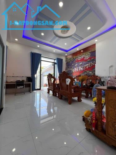 Bán Nhà Thới Tứ 1,136m2, ngang khủng 8,3m nở hậu tài lộc,Tặng nội thất cơ bản - 1
