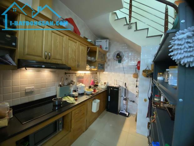 Phân lô cực hiếm Nguyễn Trãi! 1 nhà ra phố 42m2 x 5T chỉ 9.x tỷ - 2