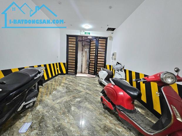 Bán chung cư mini Triều Khúc, Thanh Xuân, 10 phòng khép kín, 7 tầng thang máy, lô góc 42m2 - 1