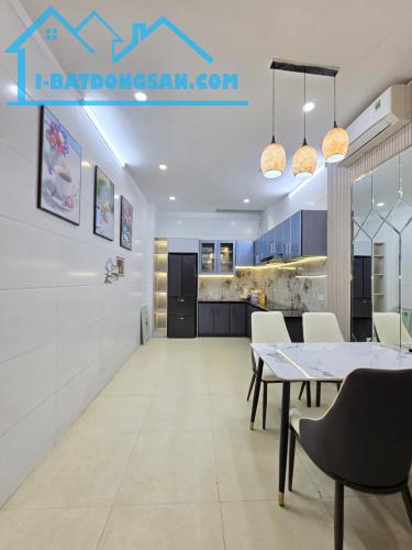 BÁN NHÀ NGÕ_QUỲNH - Hai Bà Trưng – 45M² – NHỈNH 6 TỶ - 2