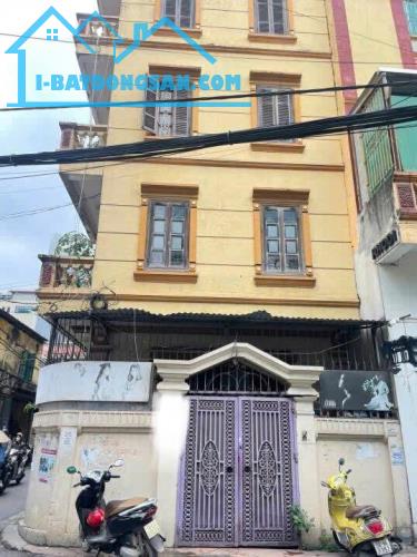 Cho thuê MBKD Phố Hoàng Cầu làm VP, KD sạch, Cà Phê...62m2, 4.5 tầng, 4 Phòng, 27 Triệu