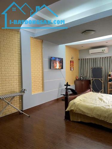 Bán Nhà MT Ung Văn Khiêm Phường 25 Bình Thạnh Giá 31 Tỷ - 3