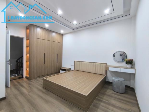 TRUNG TÂM NGỌC THỤY -NHÀ MỚI 5TẦNG 47M VUÔNG GIÁ 6TỶ 2 - 1
