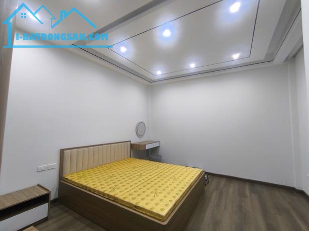 TRUNG TÂM NGỌC THỤY -NHÀ MỚI 5TẦNG 47M VUÔNG GIÁ 6TỶ 2
