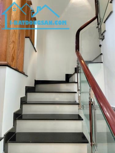 Siêu Phẩm  nhà Đ số 21 Mã Lò Giáp Lê Văn Quới hẻm xe hơi thông 56m2,4 Tầng Nhỉnh 4 tỷ - 3