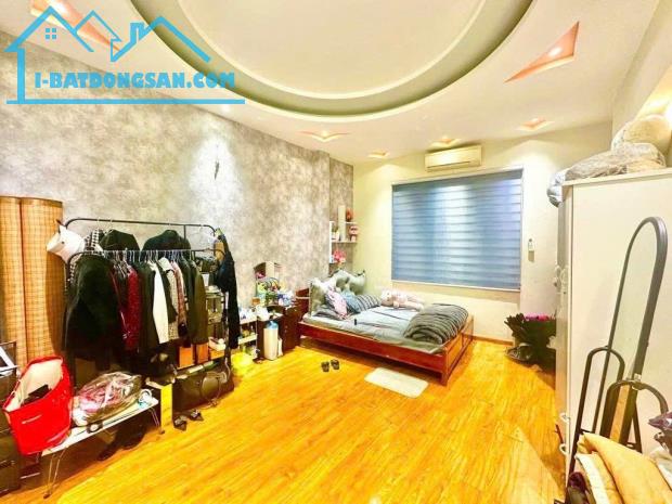 Bán nhà Cầu Giấy 40m, 5 tầng, giá 7.8 tỷ dân xây, ở ngay, gần phố - 2