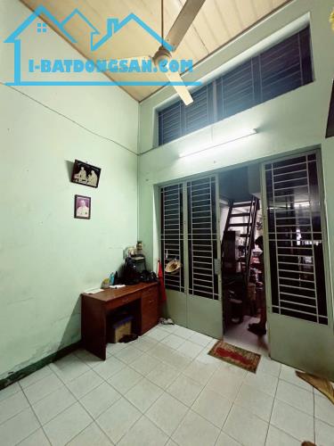 Bán nhà mặt tiền quận 10, đường Bắc Hải, 43m2, cấp 4, 10.9 tỷ - 1