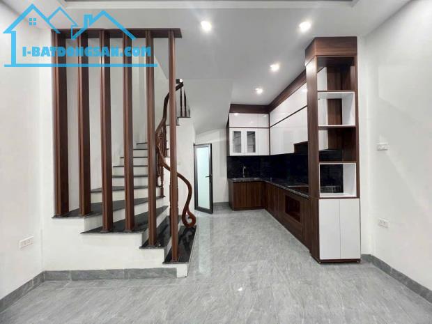 CẦN BÁN NHÀ XÂY MỚI PHỐ NGỌC THỤY, LONG BIÊN Ô TÔ VÀO CẠNH NHÀ NHỈNH 6 TỶ 5 TẦNG
