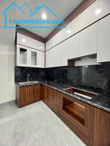 CẦN BÁN NHÀ XÂY MỚI PHỐ NGỌC THỤY, LONG BIÊN Ô TÔ VÀO CẠNH NHÀ NHỈNH 6 TỶ 5 TẦNG - 1