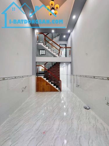 GẦN BỐN XÃ, NGAY LÊ VĂN QUỚI, 43M2, 3 TẦNG, HẺM XE HƠI, SỔ NỞ HẬU GIÁ NHỈNH 4 TỶ