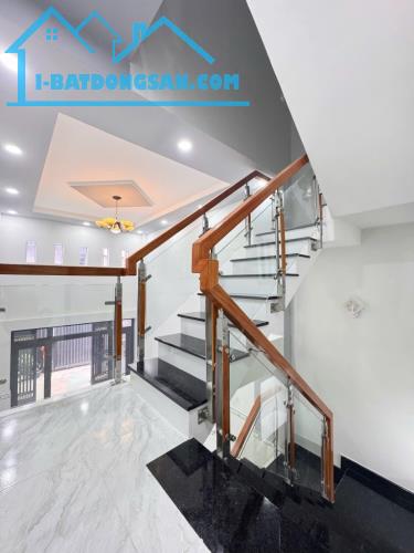 GẦN BỐN XÃ, NGAY LÊ VĂN QUỚI, 43M2, 3 TẦNG, HẺM XE HƠI, SỔ NỞ HẬU GIÁ NHỈNH 4 TỶ - 1